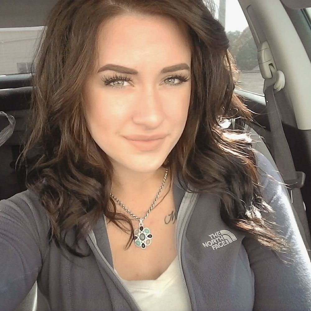 Meet your Posher, Ana